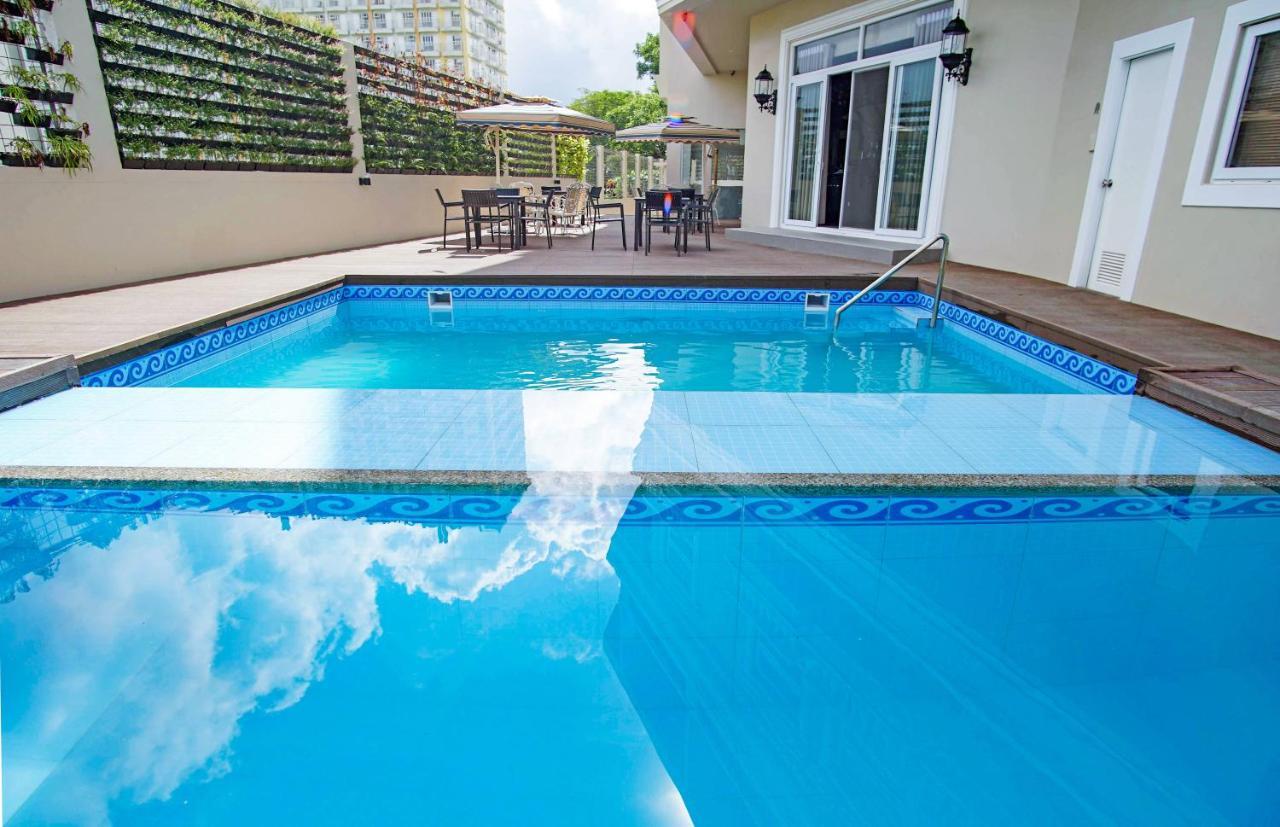 Hotel Carlito Tagaytay تاجيتاي المظهر الخارجي الصورة