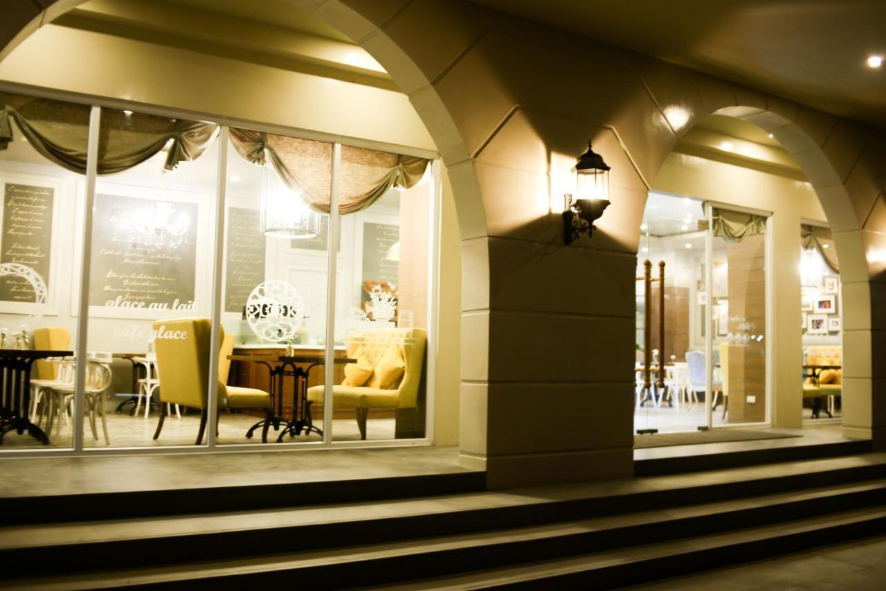 Hotel Carlito Tagaytay تاجيتاي المظهر الخارجي الصورة