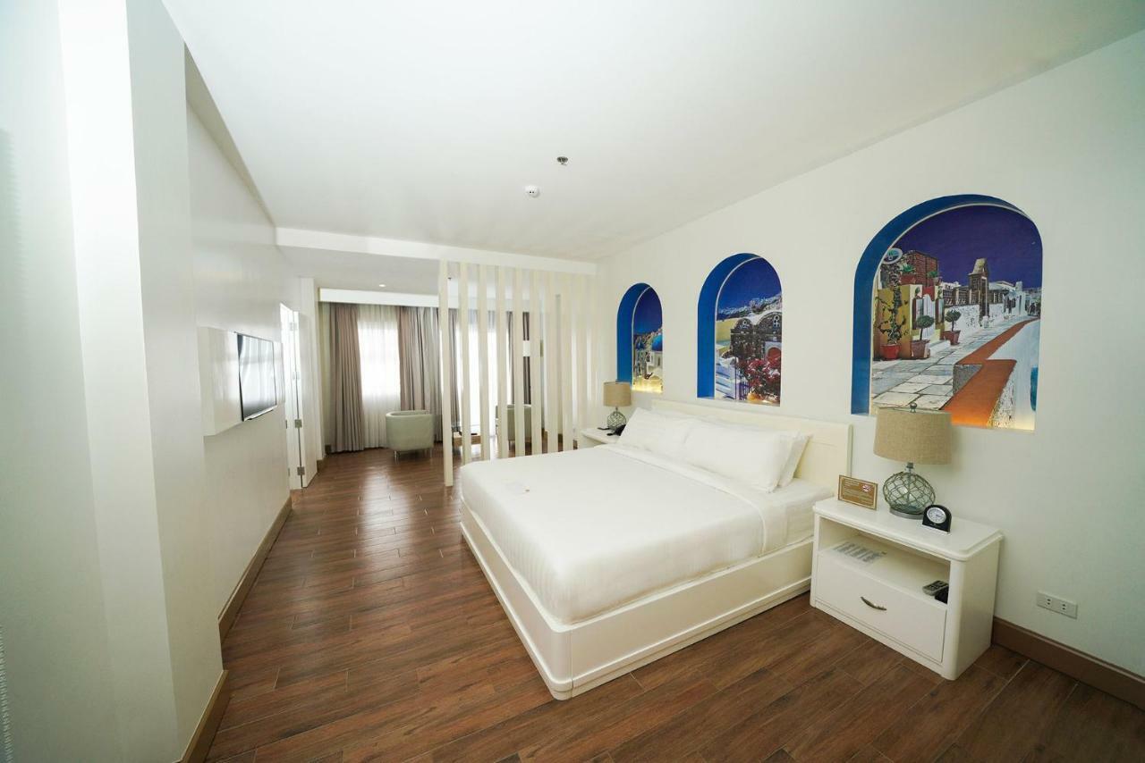 Hotel Carlito Tagaytay تاجيتاي المظهر الخارجي الصورة