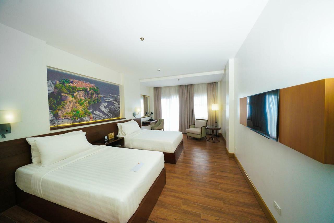 Hotel Carlito Tagaytay تاجيتاي المظهر الخارجي الصورة