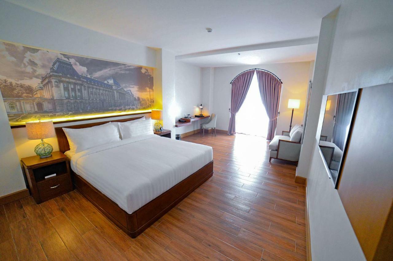 Hotel Carlito Tagaytay تاجيتاي المظهر الخارجي الصورة